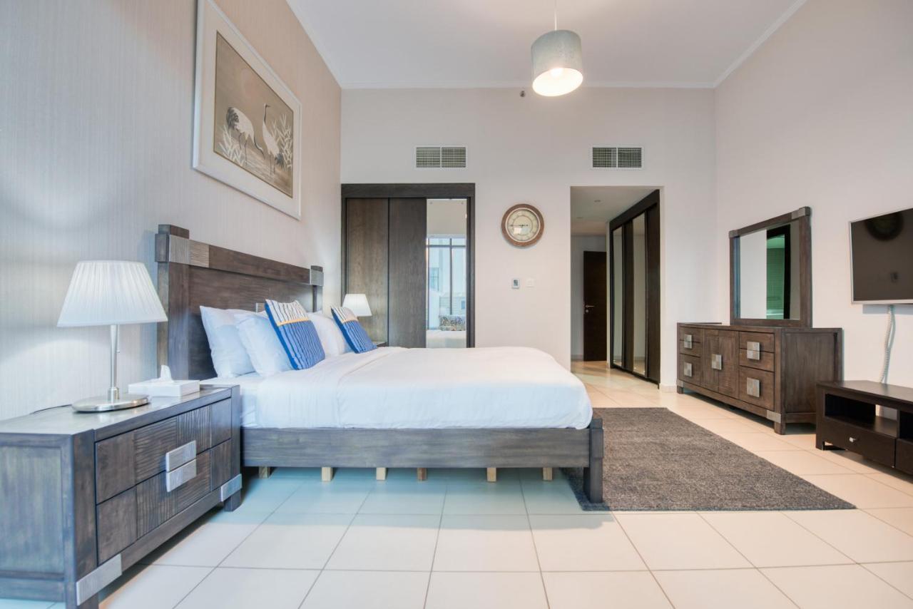 Maison Privee - Big, Bright, Luxury Marina Views Apt Next To Beach Dubái Exterior foto