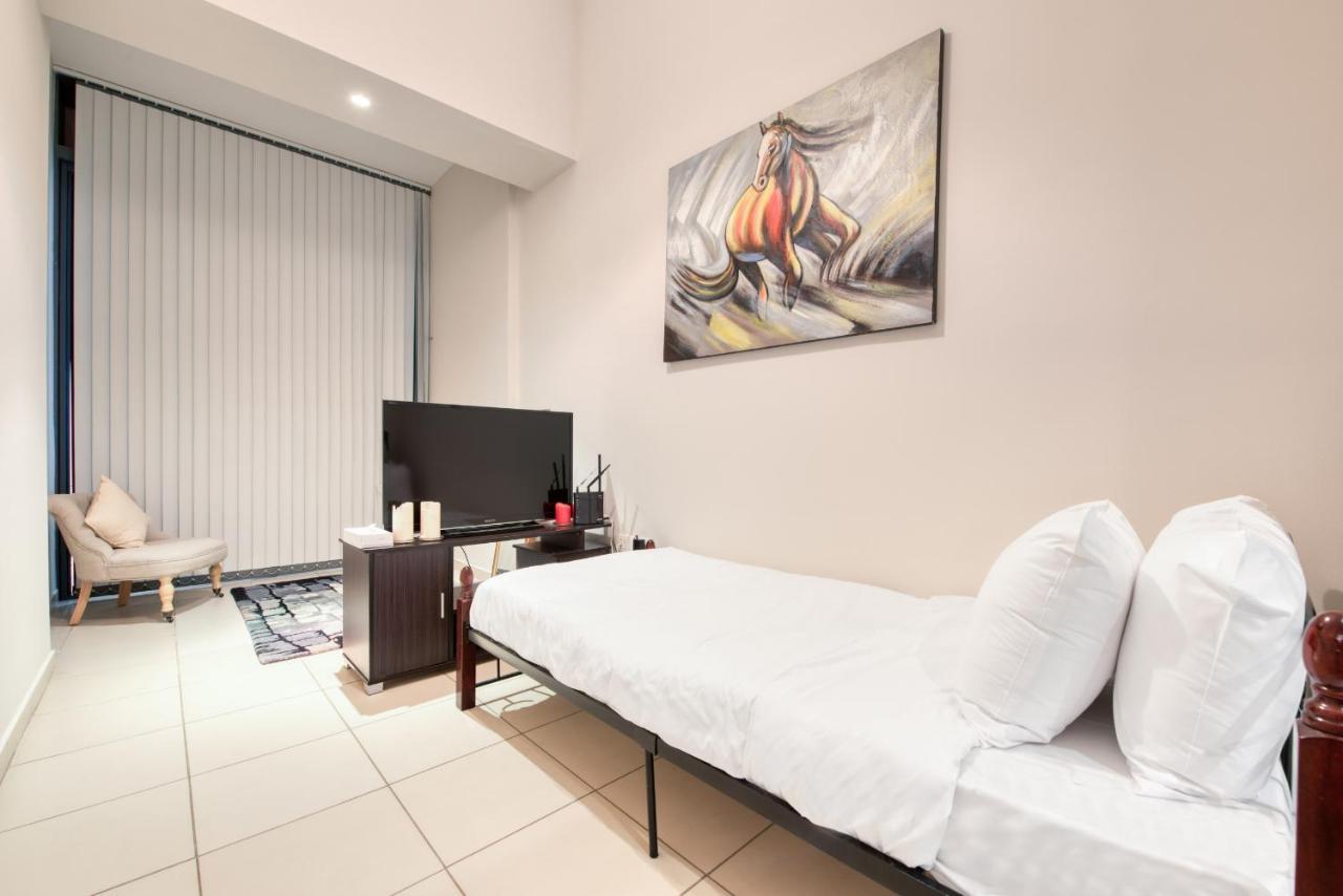 Maison Privee - Big, Bright, Luxury Marina Views Apt Next To Beach Dubái Exterior foto