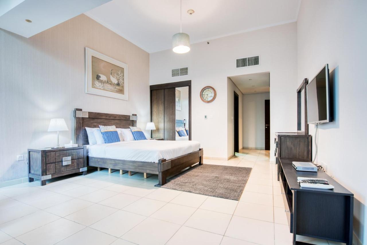 Maison Privee - Big, Bright, Luxury Marina Views Apt Next To Beach Dubái Exterior foto