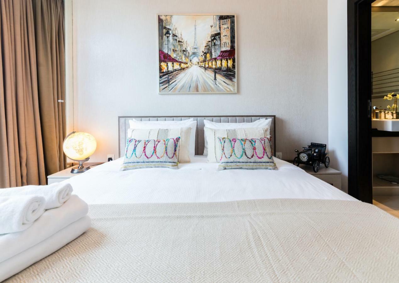 Maison Privee - Big, Bright, Luxury Marina Views Apt Next To Beach Dubái Exterior foto
