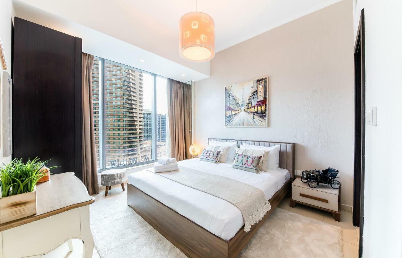 Maison Privee - Big, Bright, Luxury Marina Views Apt Next To Beach Dubái Exterior foto